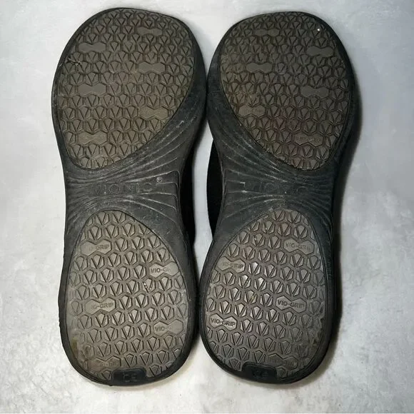 Vionic Black Slip-On Athletic Shoes - Size 9 - Picture 8 of 9